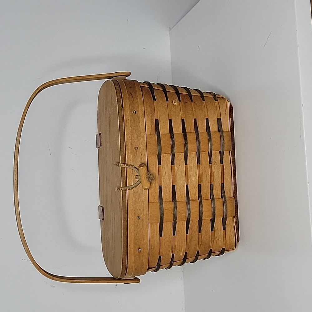Longaberger Basket with handle vintage 1993